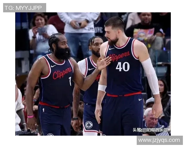 2020年8月快船对决激烈战况回顾与精彩瞬间分析